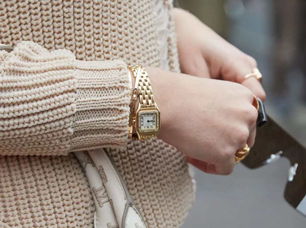 Perfect Cartier Replica Watches for Women: A Guide to Elegant Luxury
